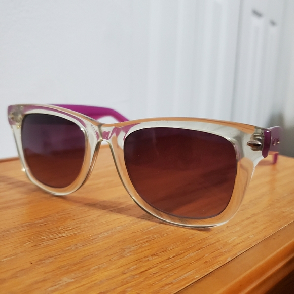Betsey Johnson Accessories - Betsey Johnson Sunglasses